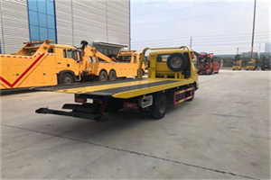 信丰非事故拖车