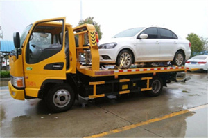 信丰附近拖车救援24小时服务热线